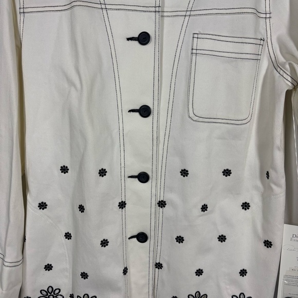 Diane's Essentials Womens Blazer Size M‎ White Button-Up Eyelet Embroidered NWT - Picture 3 of 16
